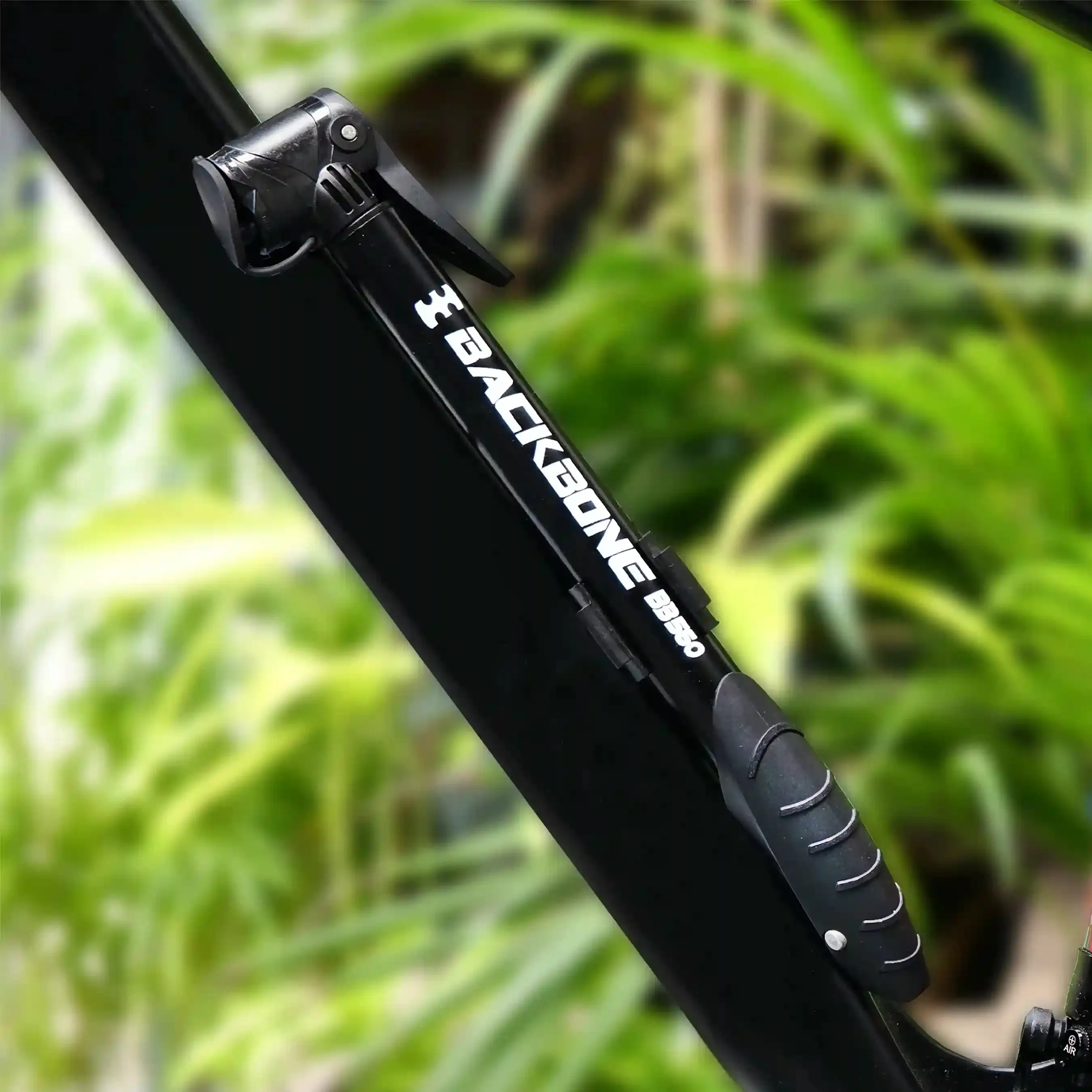 Backbone BB560 Mini Air Pump - Tyre Lever Combo