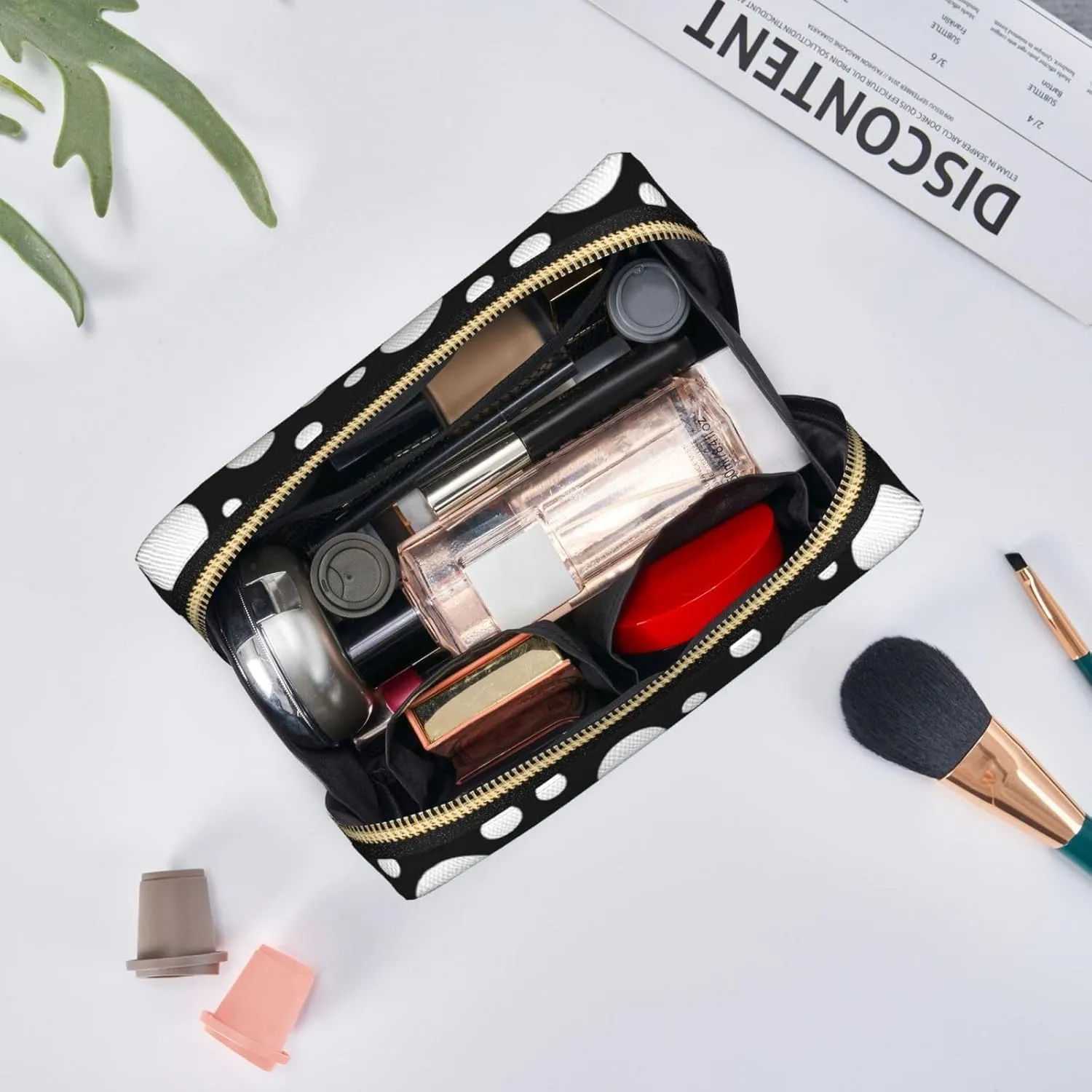 Black White Polka Dot Toiletry Pouch, Travel-Friendly Makeup Organizer For Makeup Brushes, Lipsticks