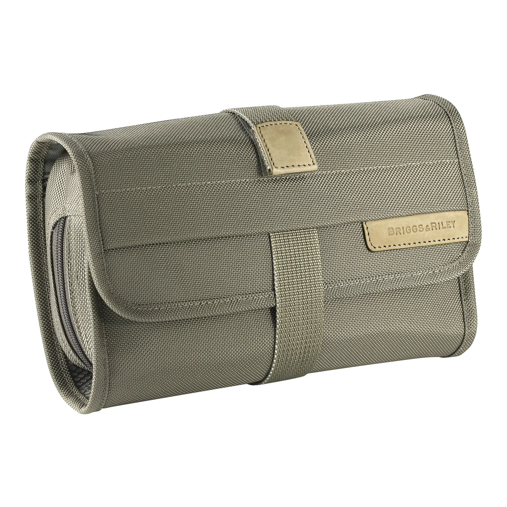 Briggs & Riley Baseline Compact Toiletry Kit