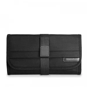 Briggs & Riley Baseline Compact Toiletry Kit