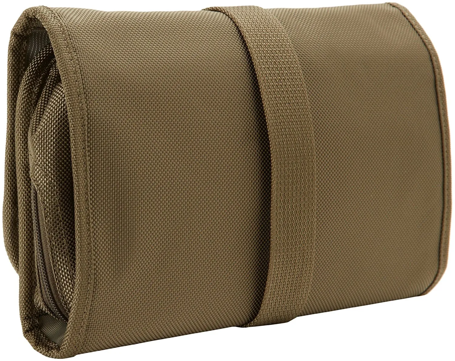 Briggs & Riley Baseline Compact Toiletry Kit