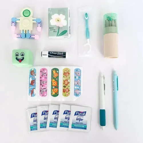 Kids Travel Kit – The Kid Kit for Entertainment & Mess-Free Fun On the Go