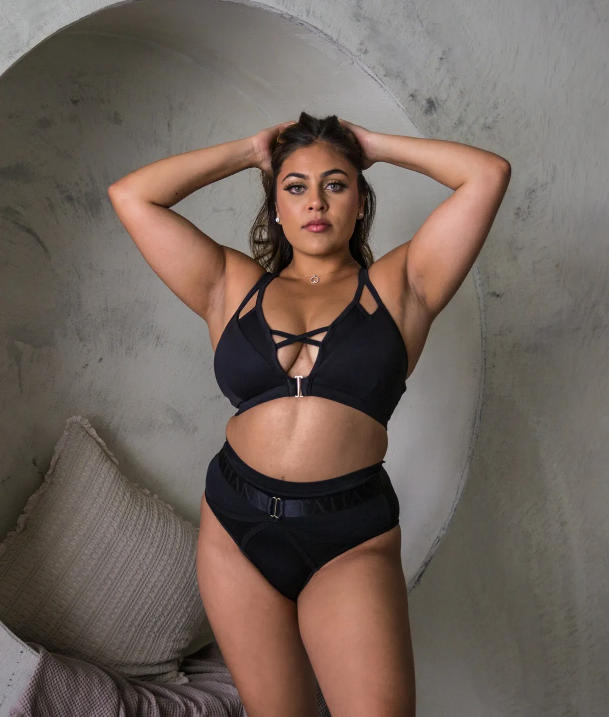 Sofia Bra - Matte Black