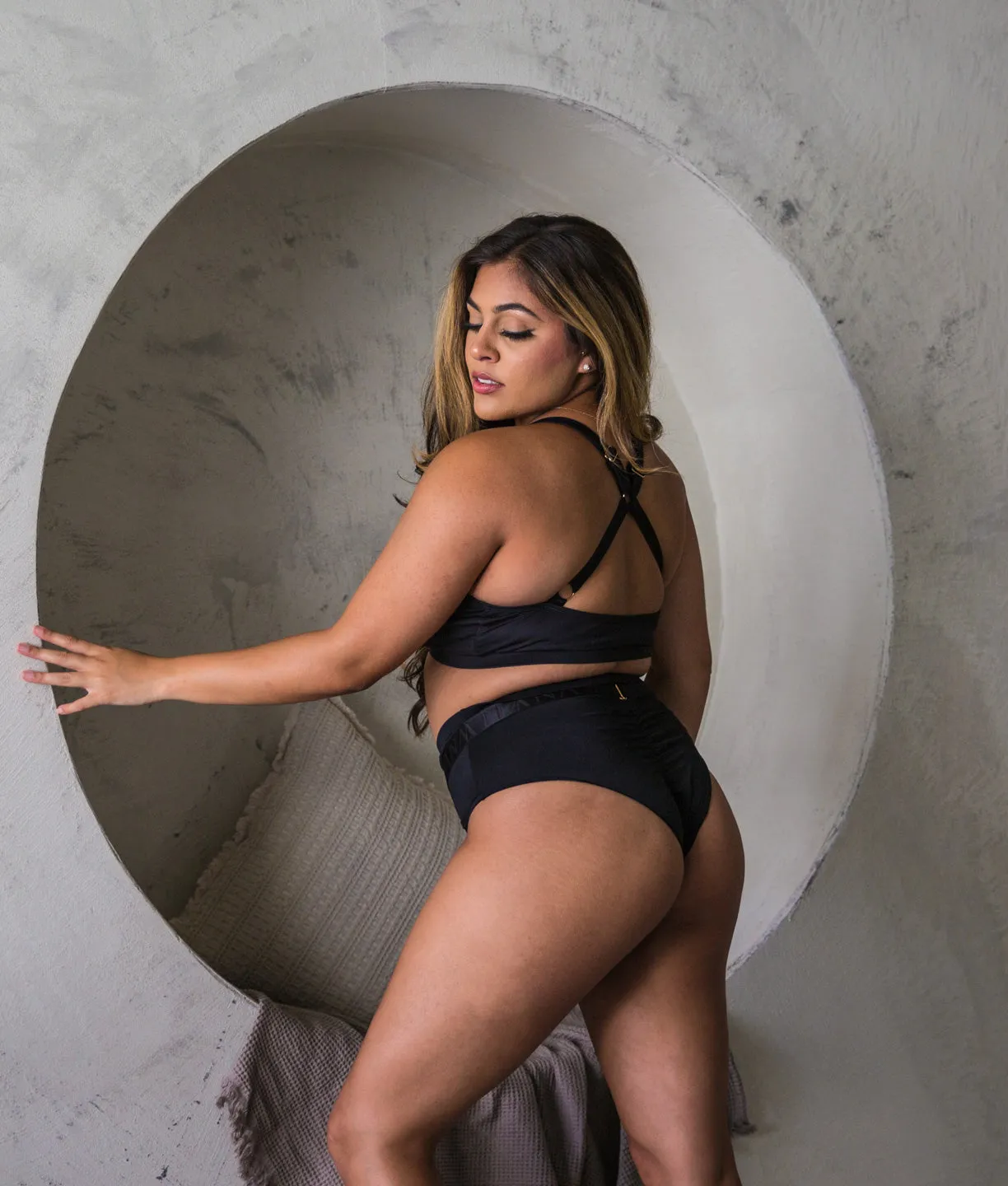 Sofia Bra - Matte Black