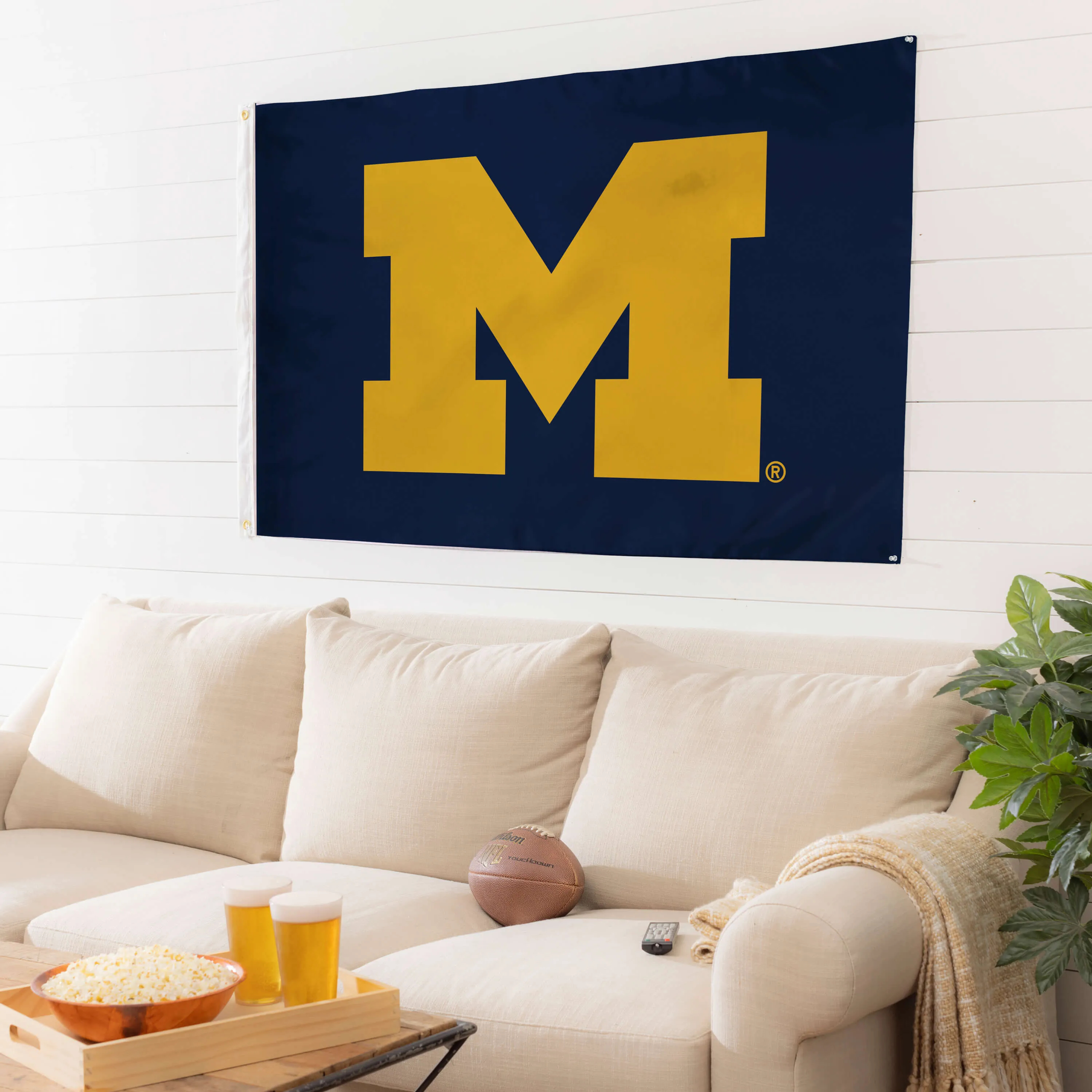University of Michigan Ultimate Tailgate Flagpole Kit